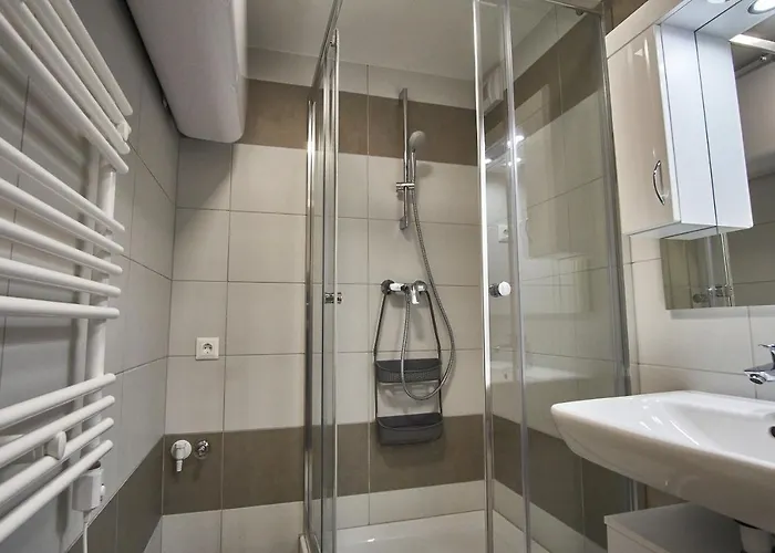 Cadet - Hostaid Siofok